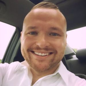 Meet your Posher, Corey